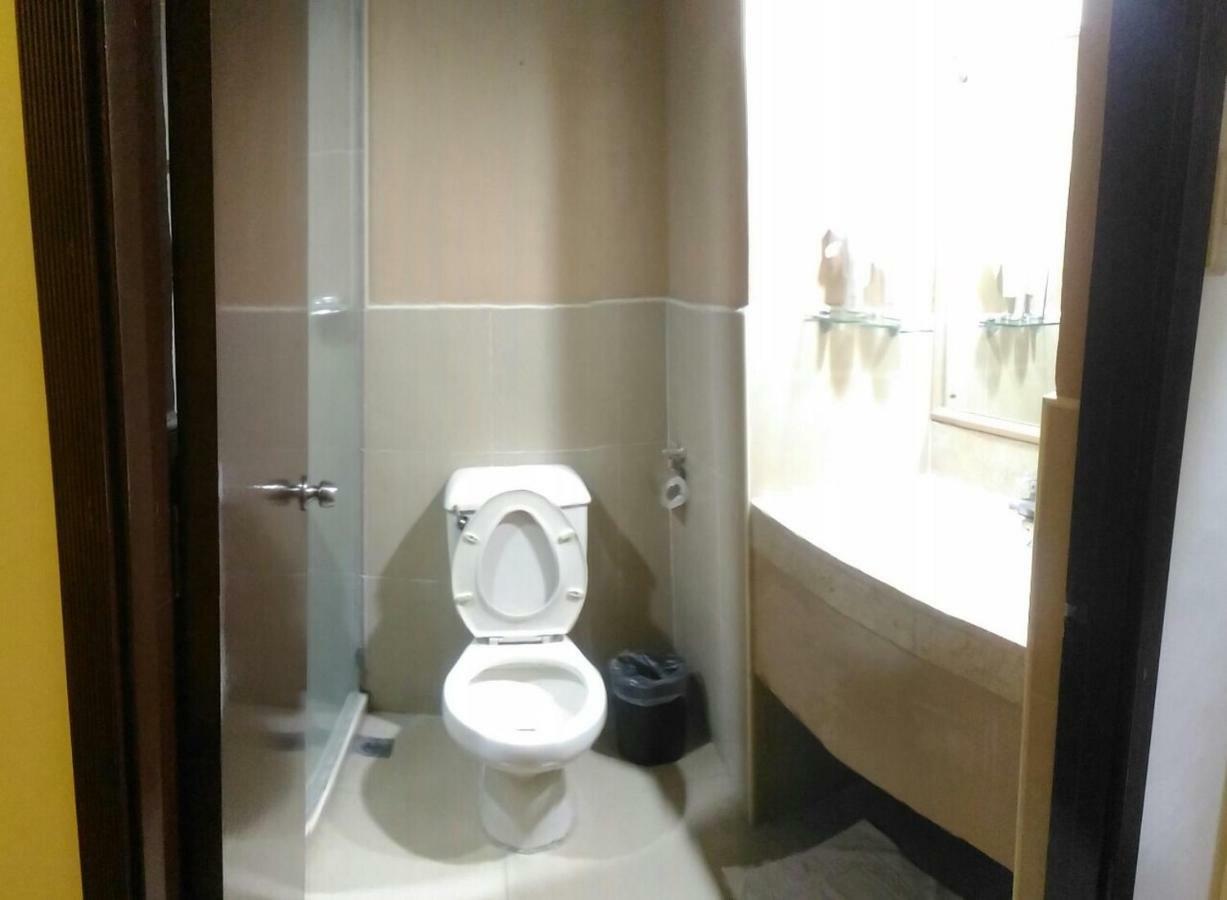 White Knight Hotel Cebu Екстериор снимка